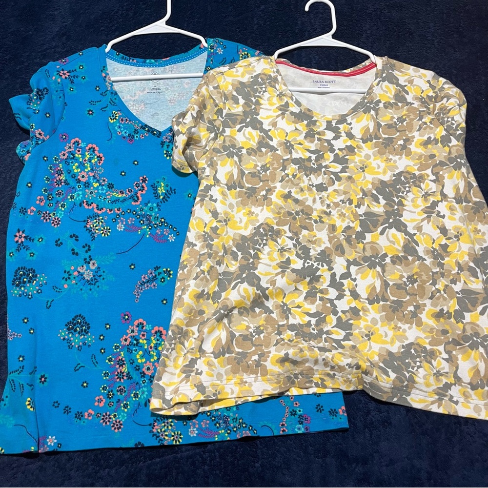 Laura Scott & St. Johns Bay Lot 2 Tops 1X Short Sleeve Scoop Vneck Cotton Floral